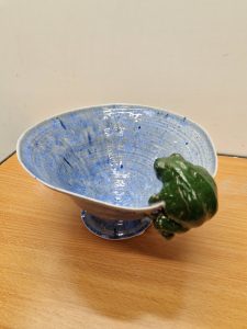 coupe grenouille verte