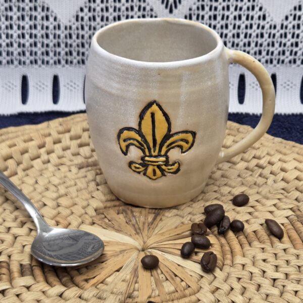 tasse artisanale fleur de lys 